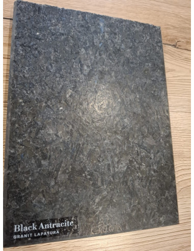 Parapet z Granitu Black Antracite Lapatura